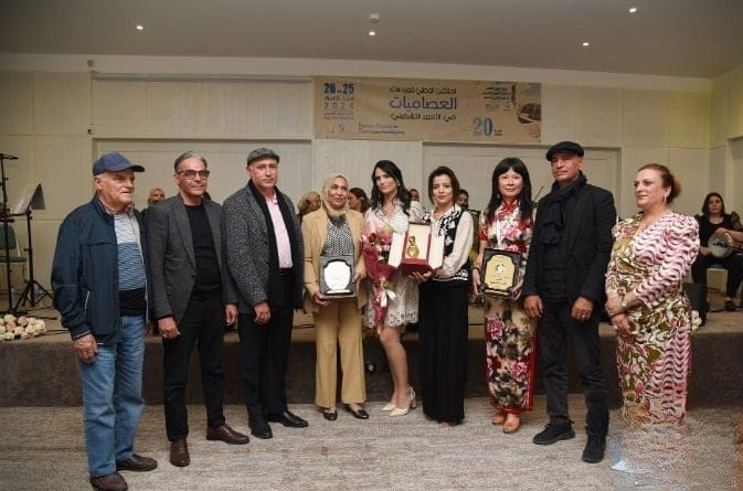 في الملتقى الوطني للمبدعات العصاميات في التعبير التشكيلي.. "براكشة" تتوج بالجائزة الكبرى