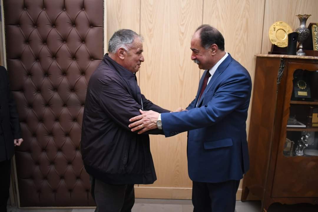 وزير الداخلية يستقبل رئيس منتدى الحقوق الاقتصادية والاجتماعية