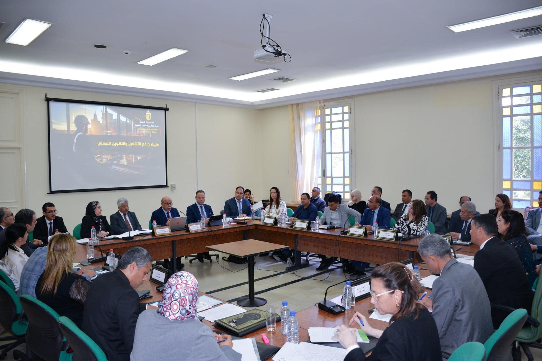  وزير التشغيل وكاتب الدولة المكلف بالشركات الأهلية في جلسة استماع بلجنة التربية بالبرلمان.. التفاصيل