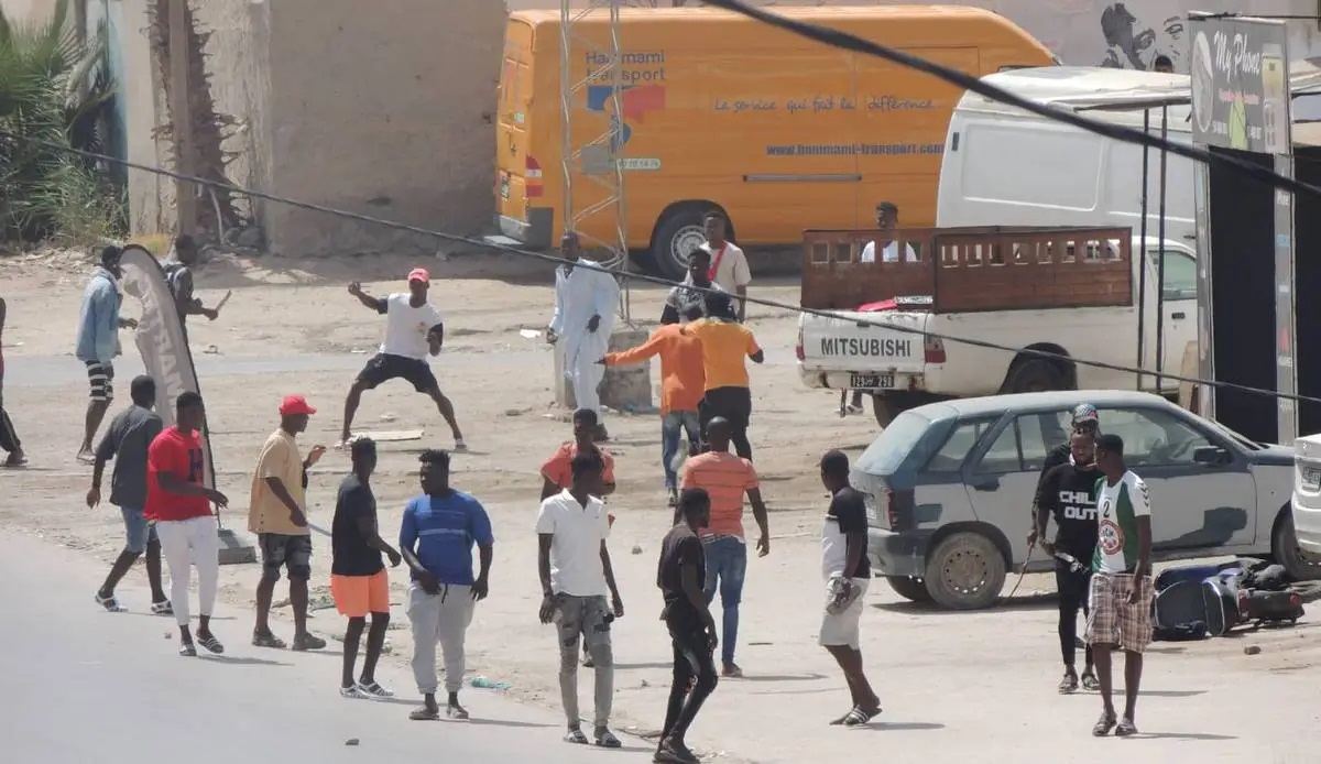 حديث عن وجود 110 آلاف منهم بيننا..   منع 21400 مهاجر غير نظامي من التسلل إلى تونس في 4 أشهر