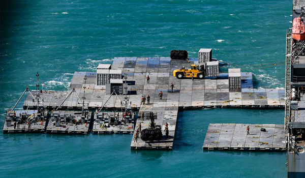 الرصيف العائم الأمريكي في بحر غزة يدخل حيز الاستخدام