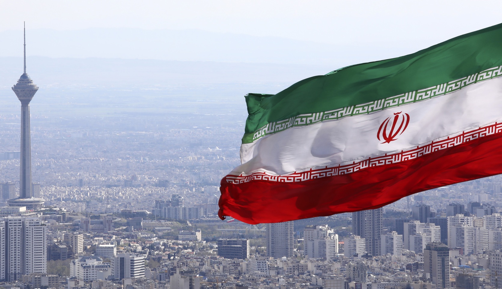 استخبارات الشرطة الإيرانية: سنعاقب مُروّجي الشائعات حول حادث مروحية "رئيسي"