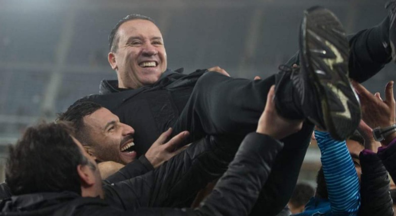 نبيل معلول يقود الكويت الكويتي للتتويج بلقب الدوري