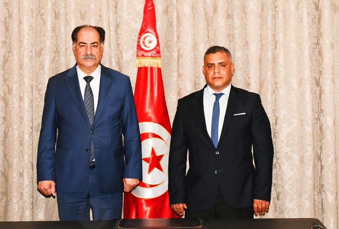   وزير الداخلية الجديد يتسلّم مهامه