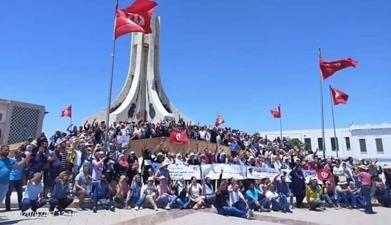تحت شعار "أعطيني حقي نحب نعيش":  حراك الدكاترة الباحثين "المقصيين" يحتج للمرة الـ9 في ظرف أشهر..