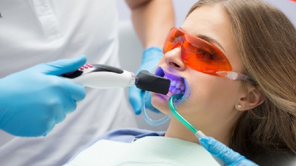 عميد أطباء الأسنان:  "المتطببون" و"المشعوذون" خطر على المواطن!