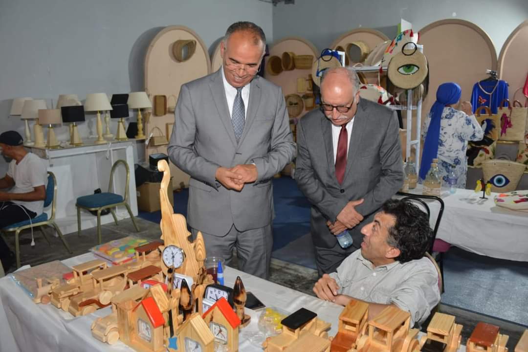 وزير الشؤون الاجتماعية يؤكد على تأمين عرض منتوجات ذوي الإعاقة بكل المعارض الوطنية والجهوية 
