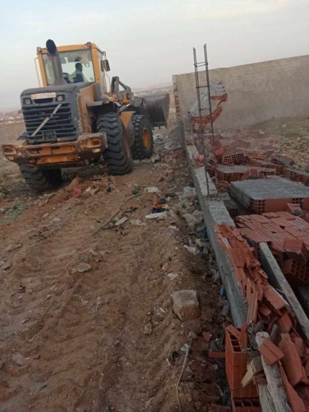 الحمامات .. تنفيذ قرارات هدم 
