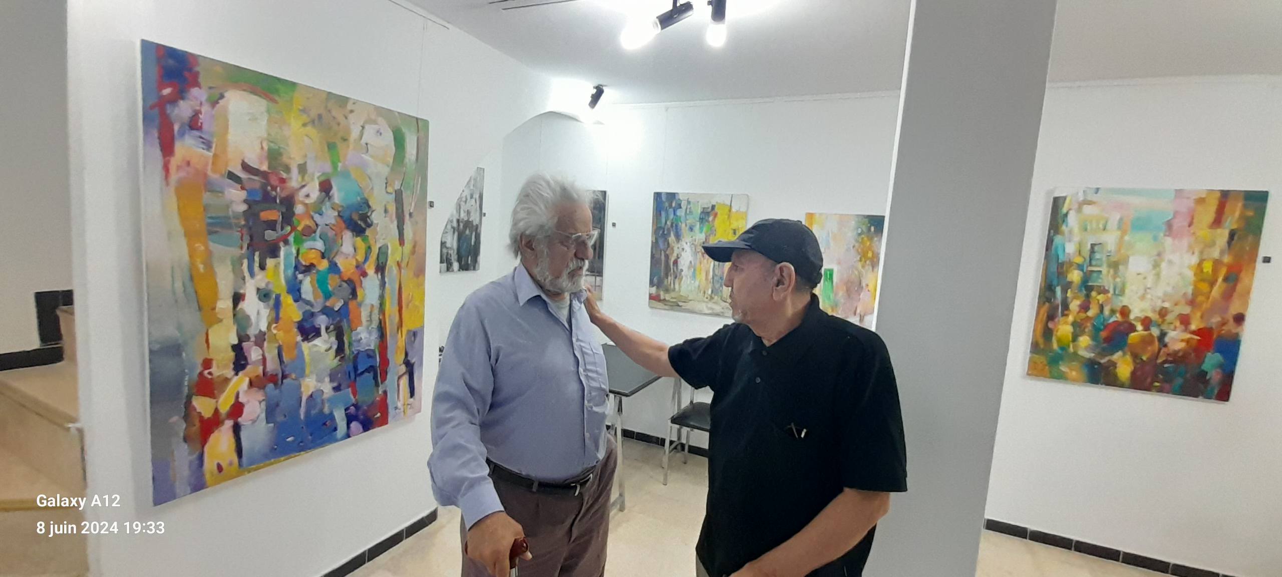 في فضاء "عين"..   واقعية..تجريد.. موسيقى وشاعرية في أعمال الفنان بديع شوشان