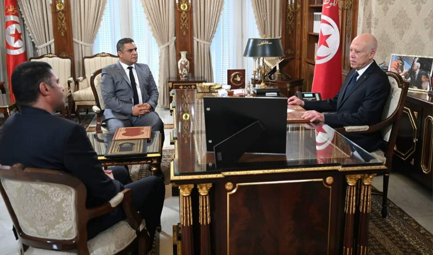 الوضع العام الأمني محور لقاء رئيس الجمهورية بوزير الداخلية وكاتب الدولة المكلف بالأمن الوطني