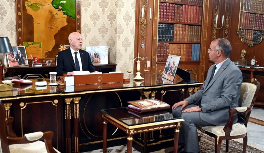سعيّد: يجب القطع مع بعض التشريعات الخاصة بالتأجير والعلاقات الشغلية والتقاعد والتأمين على المرض