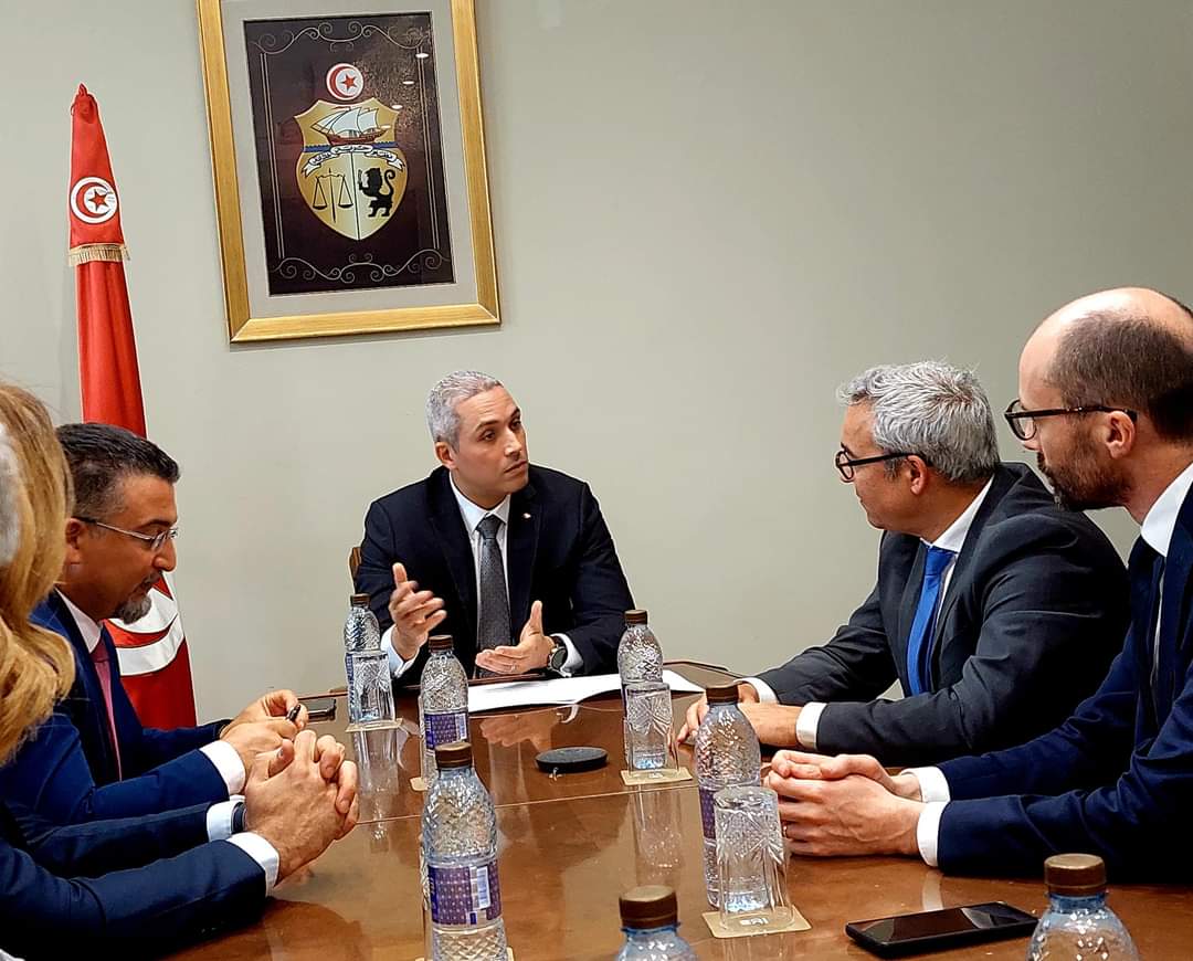   وزير السياحة يلتقي الرئيس المدير العام لشركة "ترانسافيا"