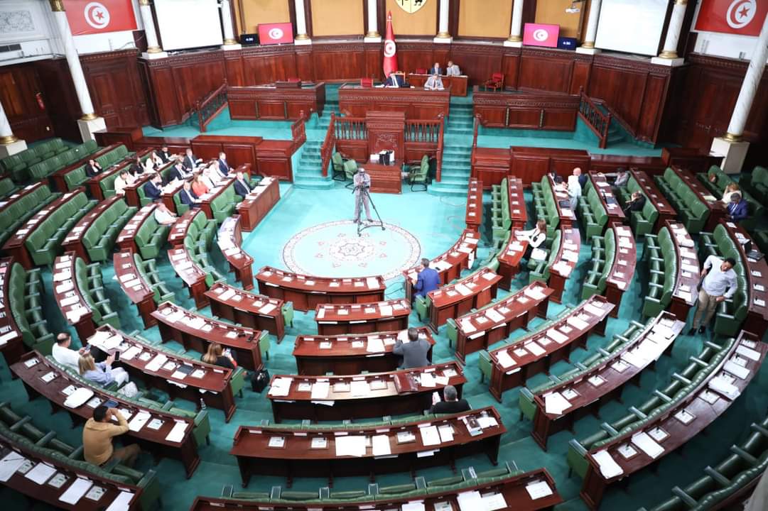 في جلسة عامة برلمانية .. مطالبة وزارة الصحة من جديد بتوفير أطباء الاختصاص