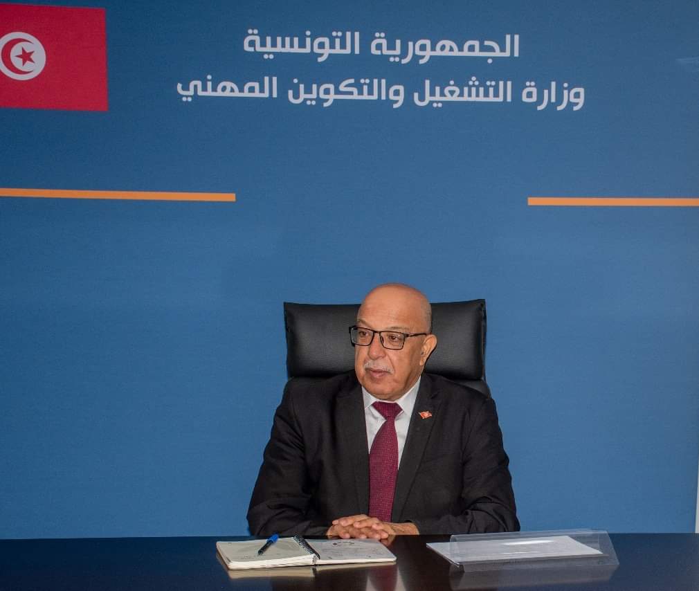 وزير التشغيل يوصي بضرورة تفعيل الاجراءات الاستثنائية لتسريع المشاريع المعطلة مع الوكالة الفرنسية للتنمية