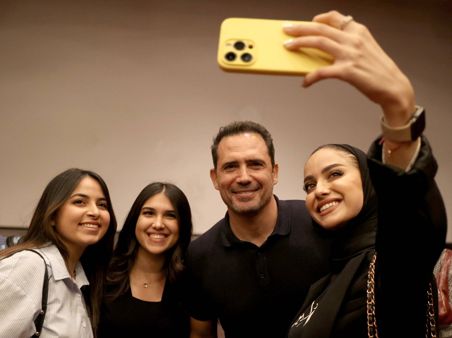  ظافر العابدين: فيلمي الفلسطيني الجديد "كل ما قبلك" يقدم وجهة النظر الفلسطينية إلى الرأي العام الأجنبي