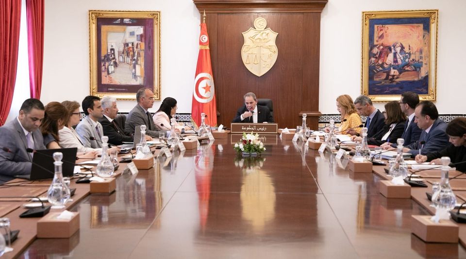 وضعيات العمل الهش في الوظيفة العمومية والقطاع العام محور جلسة عمل وزارية  