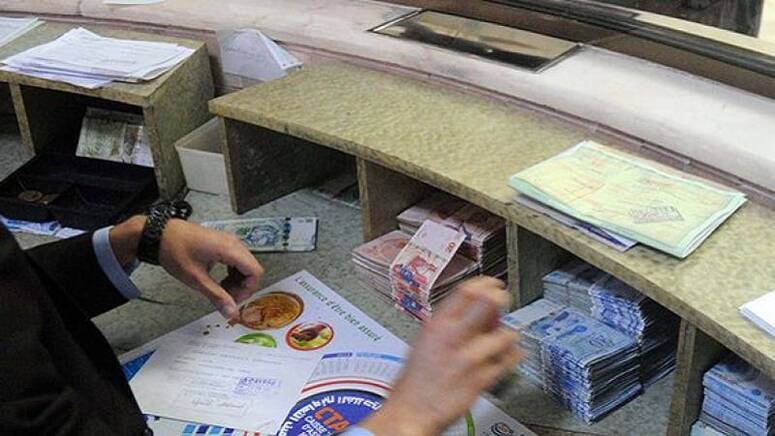  استغلوا بيانات أصحاب الحسابات..   "بنكاجية" يحولون وجهة أموال حرفاء إلى الرهان الرياضي.. واستيلاءات بالمليارات !