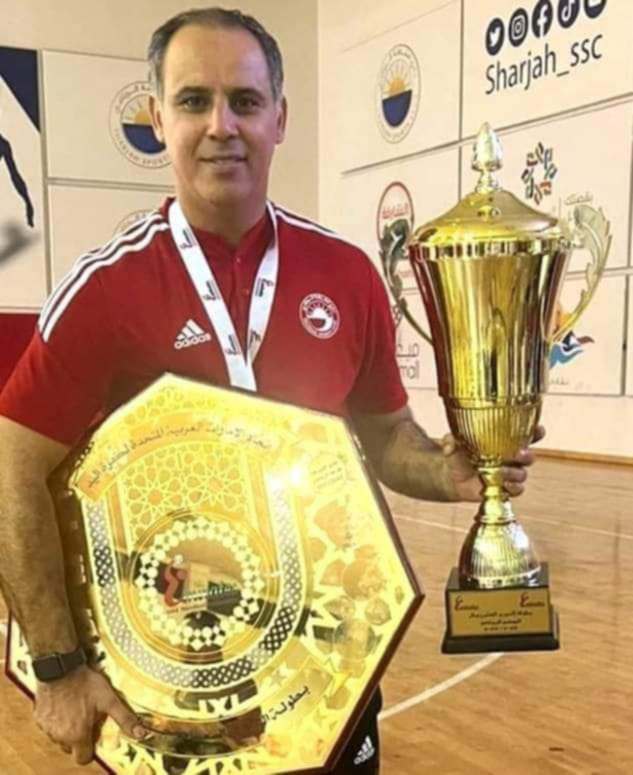 وليد عباس وسامي السعيدي يقتربان من الإشراف على حظوظ فريقيْ الكرة الطائرة وكرة اليد بالنجم الرياضي الساحلي 