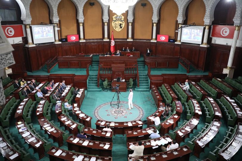 مشاكل قطاع النقل العمومي بصفاقس.. الوزيرة المكلفة بالنقل تكشف الخفايا