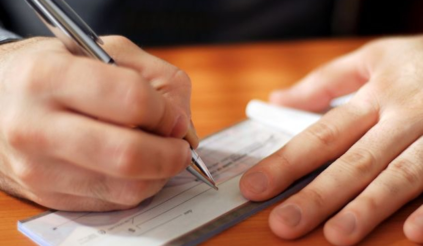 منها مراجعة الأحكام الباتة.. وإيقاف تنفيذ العقوبة..   تفاصيل مشروع قانون الشيك دون رصيد قبل المصادقة..