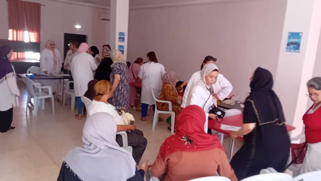  مقرين.. قافلة صحّية تحسيسيّة وعيادات للتقصي والتشخيص