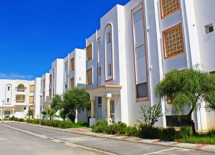 الطلبة والمصطافون أبرز المتضررين من شطط الأسعار..   كراء المساكن قطاع غير منظم لا تستفيد منه الدولة ويكتوي بناره المواطن