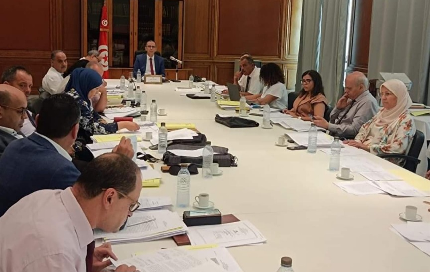  اللجنة الاستشارية الوطنية للعمليات العقارية بوزارة أملاك الدولة توافق على 14 عملية عقارية لفائدة مرافق عمومية
