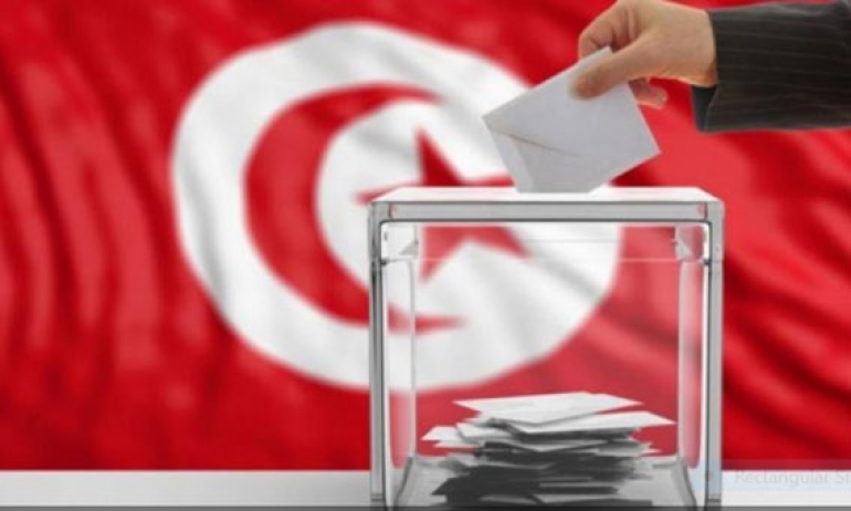 بعد انتشار قائمات اسمية.. مصادر تؤكد أن سعيد لم يكلف اي جهة أو طرف بجمع تزكيات ترشحه