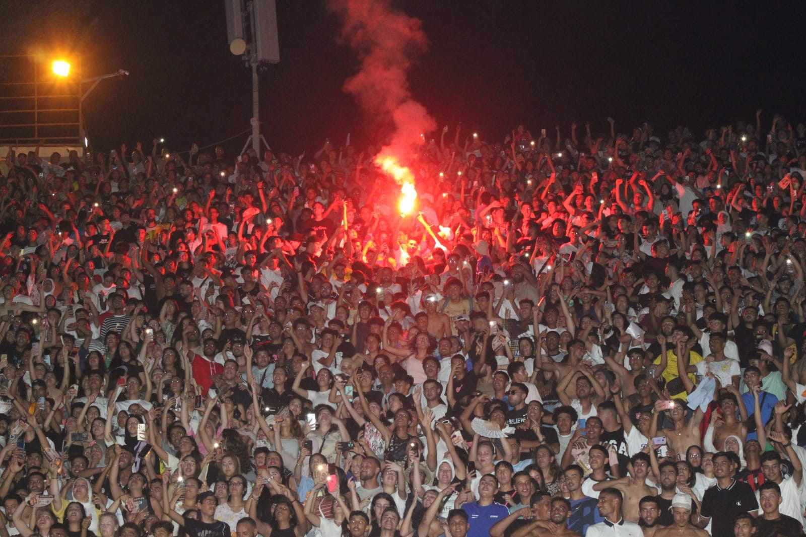 مهرجان بنزرت الدولي في دورته 41..   "فوضى" آخر العرض يفسد التناغم الكبير بين "سامارا" وجمهوره