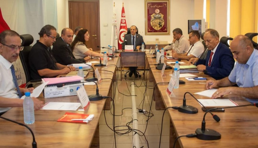 مجلس هيئة الانتخابات يدعو مُترشحين للرئاسية لتعويض واستكمال التزكيات غير المستوفية للشروط  