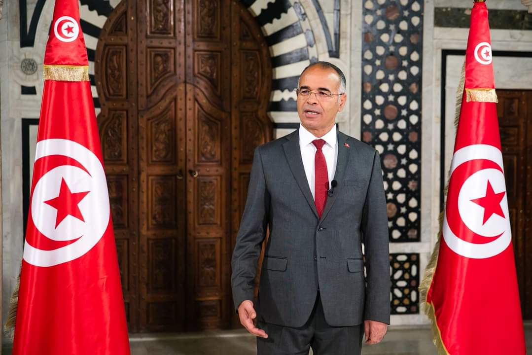 رئيس الحكومة يؤكد على أهمّية انخراط الجميع في معركة البناء والتشييد في إطار إصلاح حقيقي