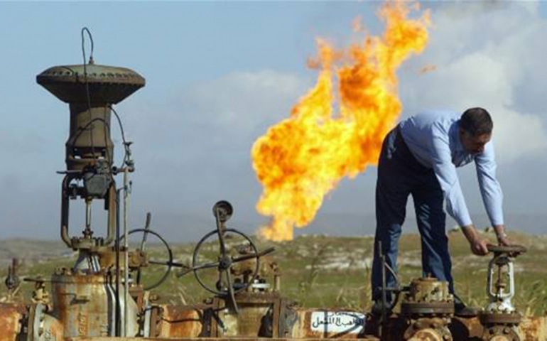 تخصيص الحقوق في قطاع الصناعات الاستخراجية