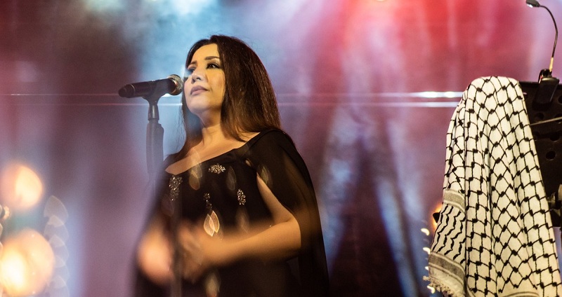 كانت مجددا احد العناوين البارزة في مهرجانات البلاد..   يسرى المحنوش صوت فني ذكي يعمل وفق خارطة طريق قوامها التنوع والتجديد