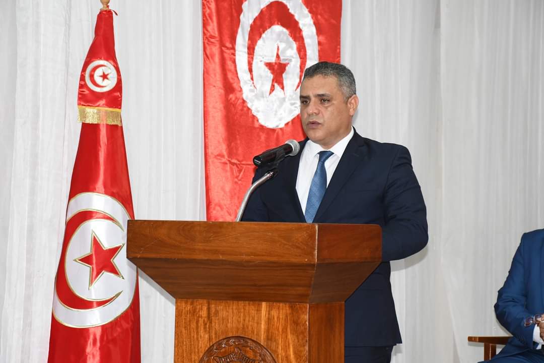 وزير الداخلية يكرّم المُتفوقين من أبناء مُنتسبي وزارة الداخلية