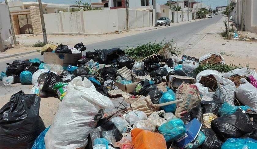 على هامش لقاء الرئيس بوزير البيئة الجديد..   يتغير الوزراء لكن الوضع البيئي يراوح مكانه.. !
