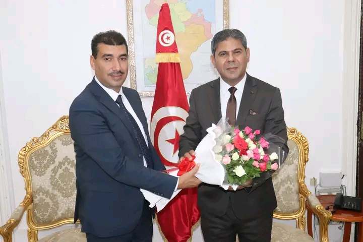 جندوبة ..الوالي الجديد يباشر مهامه وملفات هامة في انتظاره جندوبة ..الوالي الجديد يباشر مهامه وملفات هامة في انتظاره
