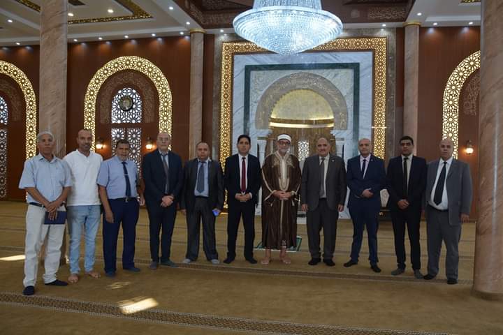 القيروان..وزير الشؤون الدينية يدشن جامع عمار بن ياسر و يختتم فعاليات الندوة المولدية القيروان..وزير الشؤون الدينية يدشن جامع عمار بن ياسر و يختتم فعاليات الندوة المولدية 