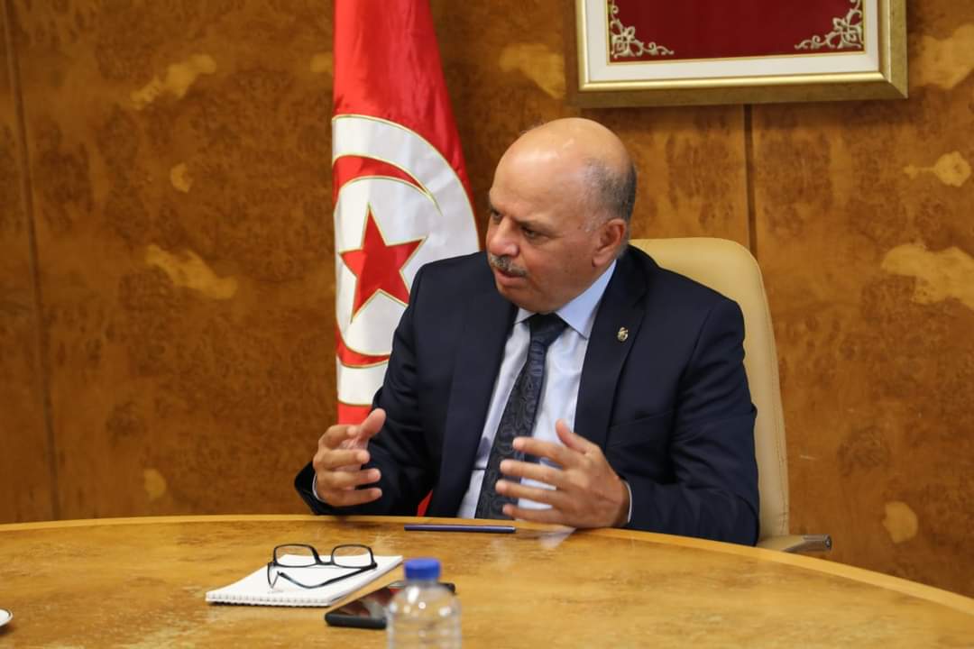 وزير النقل يشدد على التسريع في تنفيذ المشاريع المبرمجة في مجال النقل الحديدي