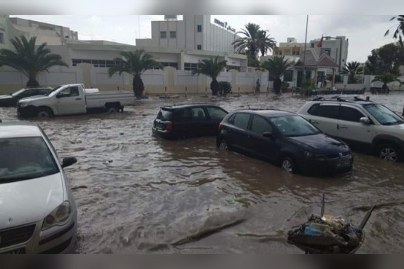 صفاقس.. نزول كميات من الأمطار يُعطّل حركة الجولان صفاقس.. نزول كميات من الأمطار يُعطّل حركة الجولان