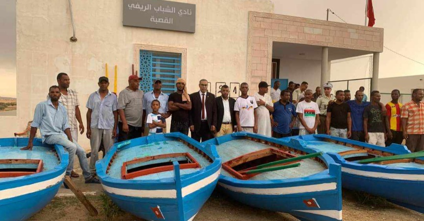 مدنين.. تسليم دفعة اولى من مراكب صيد لبحارة عمادة القصبة مدنين.. تسليم دفعة اولى من مراكب صيد لبحارة عمادة القصبة