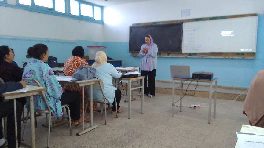 عين دراهم .. دورات تكوينية لفائدة رؤساء وأعضاء مراكز ومكاتب الإقتراع عين دراهم .. دورات تكوينية لفائدة رؤساء وأعضاء مراكز ومكاتب الإقتراع