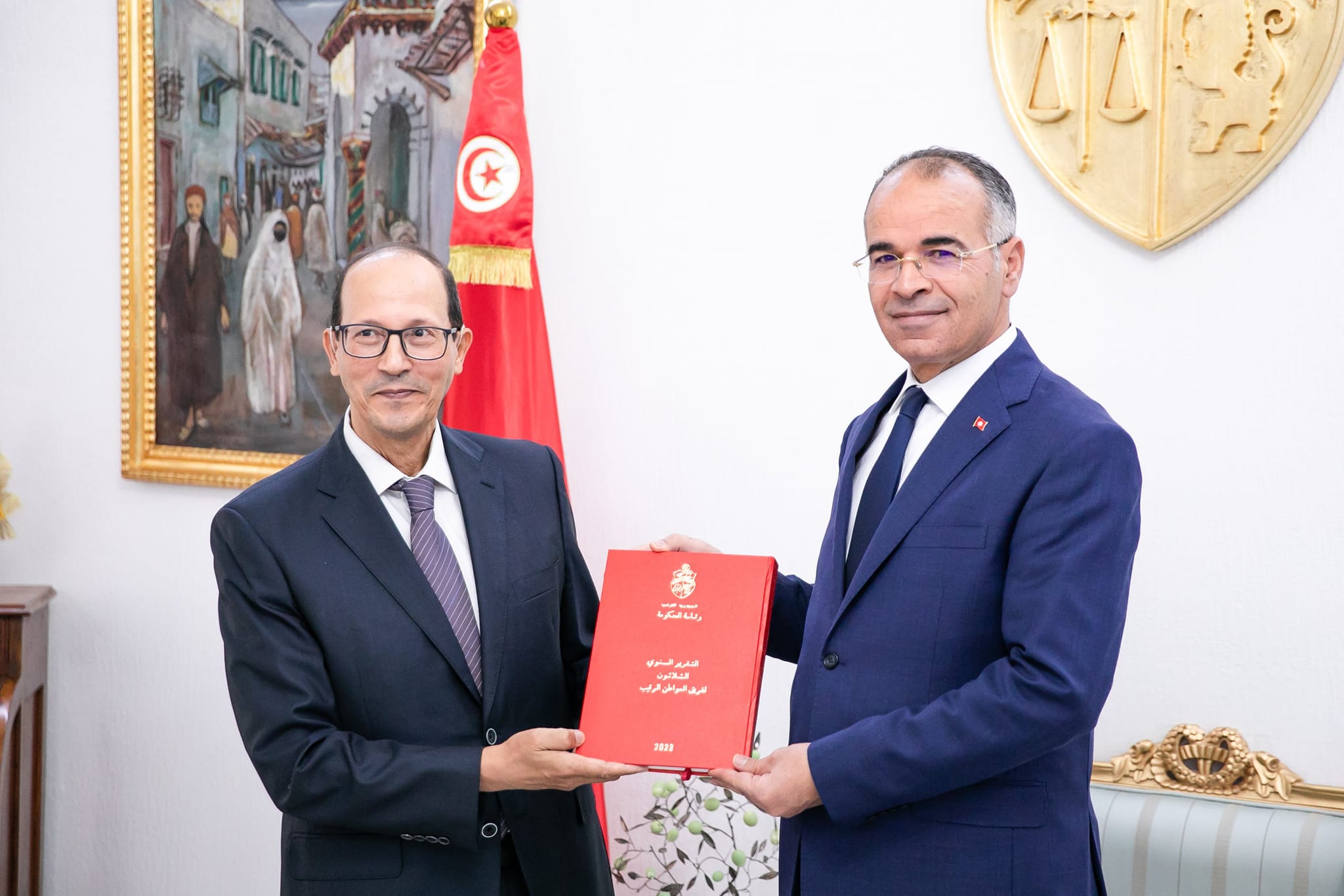 لاحظ تواصل تدني جودة الخدمات ببعض المصالح العمومية..   "المواطن الرقيب" يوصي بضرورة تبسيط الإجراءات الإدارية والحد من التعقيدات