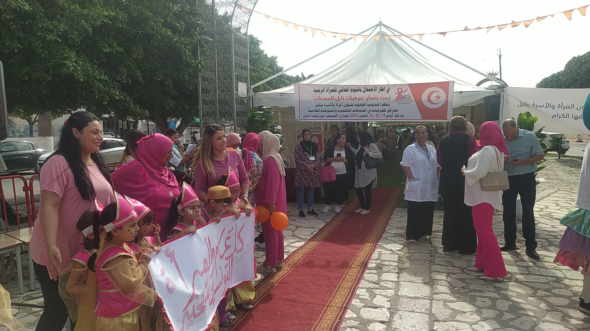 تحت شعار :"حرفيات نابل المبدعات "..تنظيم معرض لحرفيات المجامع الريفية بولاية نابل 