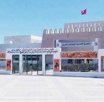 القيروان ..تعطل الدروس بالاعدادية النموذجية