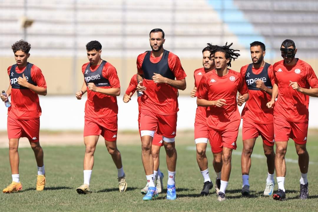 المنتخب الوطني يشرع في الاعداد لمقابلة جزر القمر المنتخب الوطني يشرع في الاعداد لمقابلة جزر القمر