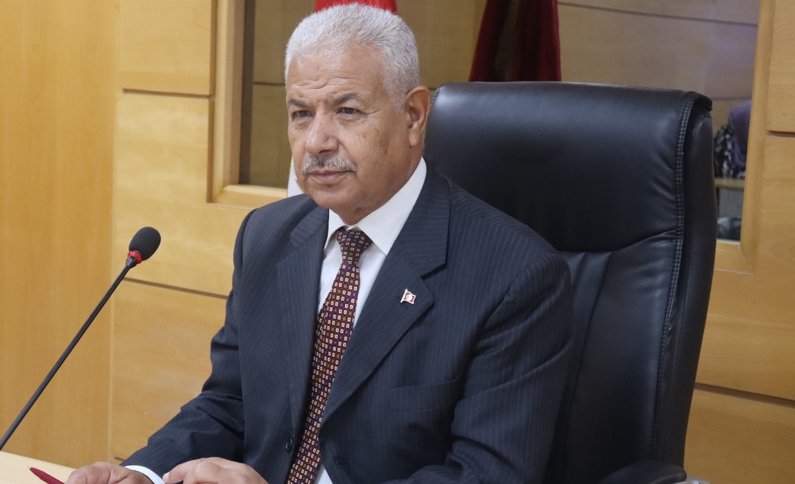 وزير التجارة لـ"الصباح":   نُعوّل على الإنتاج الوطني من البطاطا.. ومخزون القهوة يُلبّي حاجة السوق حتى منتصف 2025