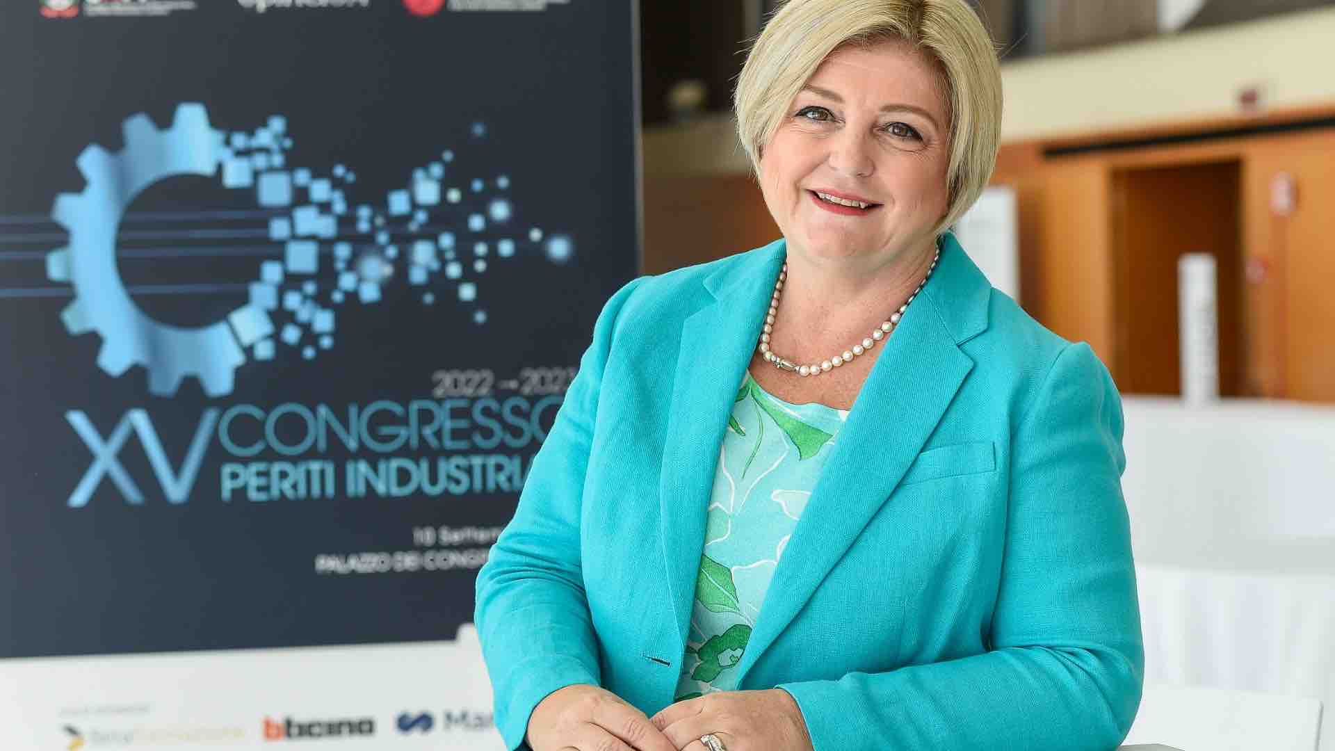 بالتزامن مع زيارة وفد من المفوضية الأوروبية الأسبوع المقبل..   وزيرة العمل الإيطالية في تونس لتعزيز مسارات الهجرة النظامية