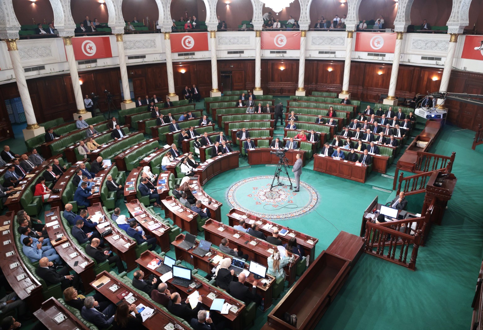 في نقاش مشروع ميزانية الدولة لسنة 2025..  أعضاء الغرفتين النيابيتين يطالبون بالعدالة بين الجهات