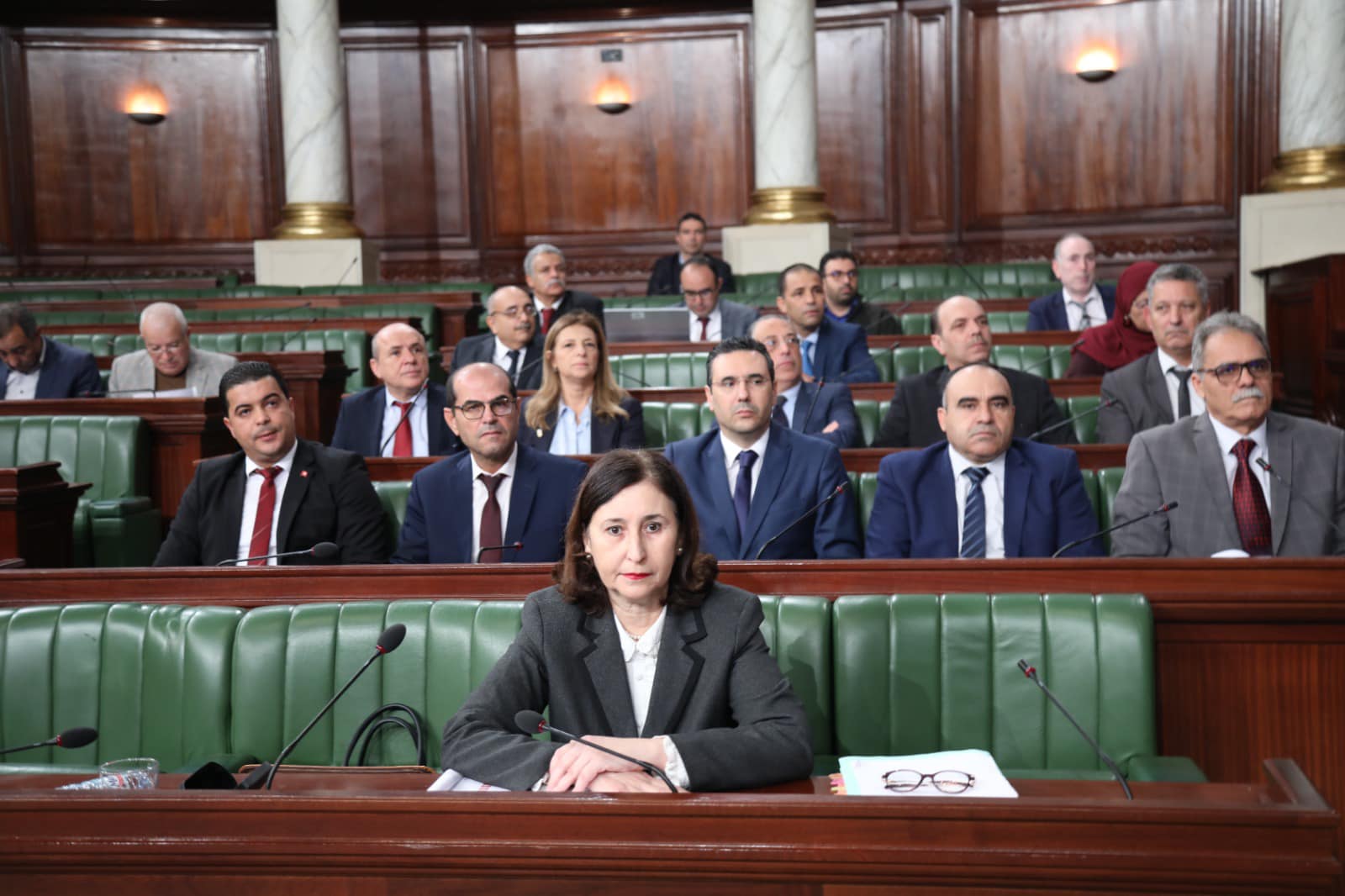 وزيرة التجهيز والإسكان في البرلمان..   بنية أساسية بمواصفات عالمية..  وإنجاز 5 آلاف مسكن ومقسم اجتماعي