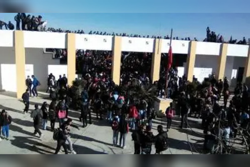 توقف الدروس باعداديتي رواد1 ورواد2 لهذا السبب.. توقف الدروس باعداديتي رواد1 ورواد2 لهذا السبب..